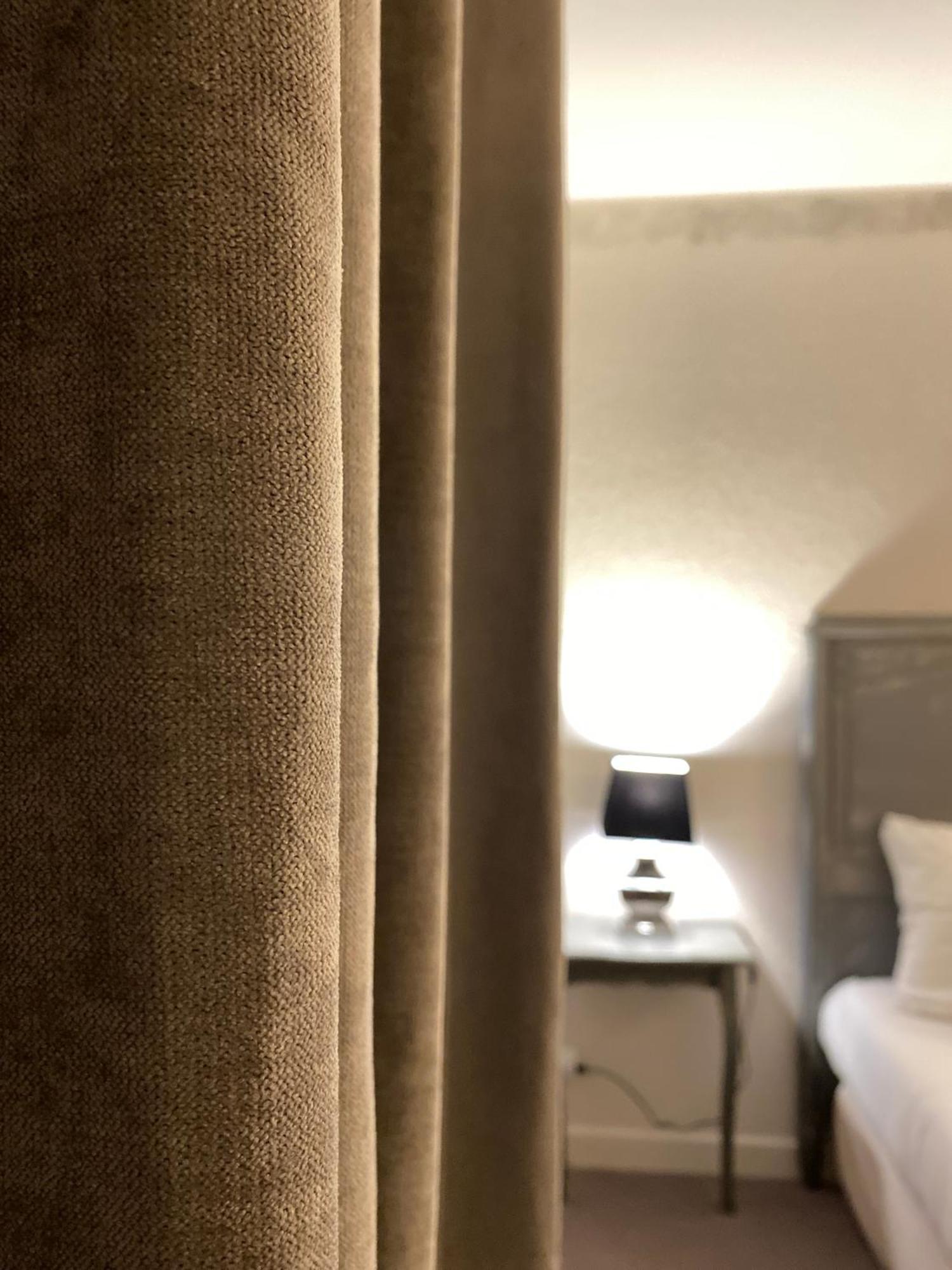 Logis Hotel Medieval, Montelimar Nord 罗什莫尔 外观 照片