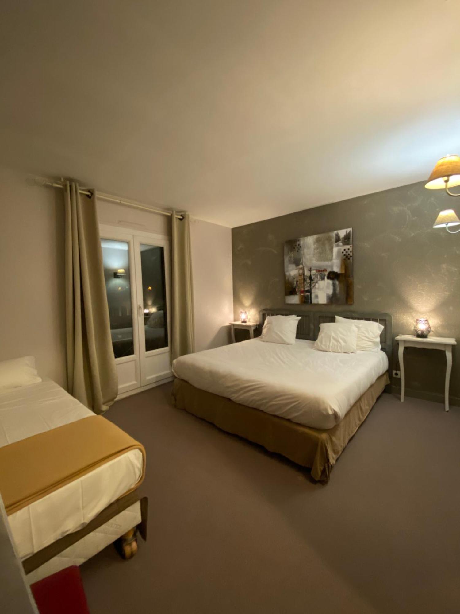Logis Hotel Medieval, Montelimar Nord 罗什莫尔 外观 照片