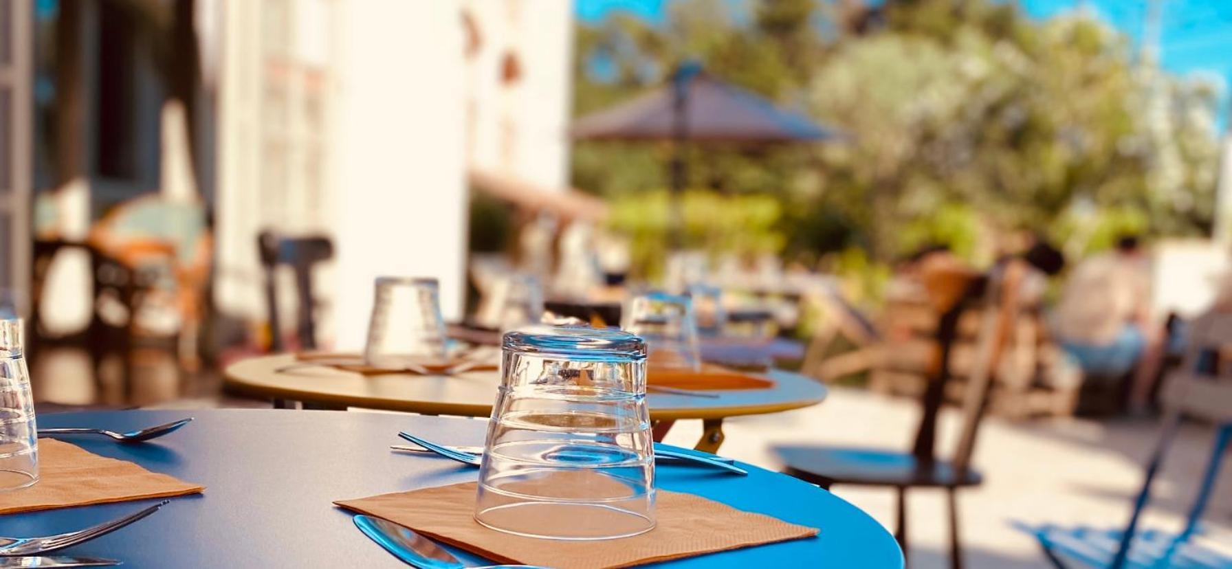 Logis Hotel Medieval, Montelimar Nord 罗什莫尔 外观 照片