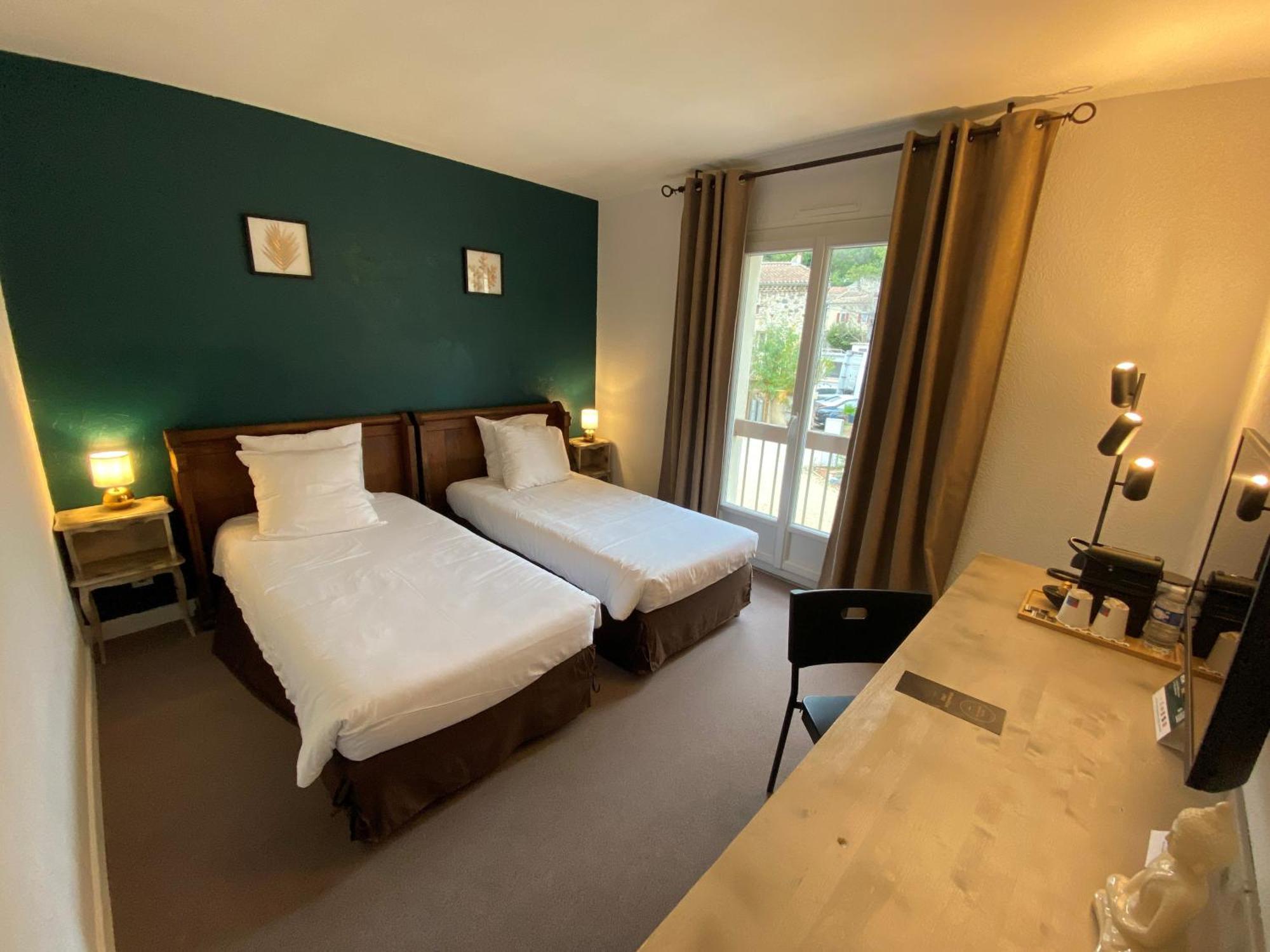 Logis Hotel Medieval, Montelimar Nord 罗什莫尔 外观 照片